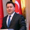 تركيا .. وزير الاقتصاد السابق علي باباجان يعتزم إنشاء حزب منافس لإردوغان  