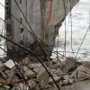 أمواج البحر تبتلع منازل الفلسطينيين والسوريين في لبنان
