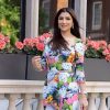 إطلالات عصرية أنيقة للفنانة مي عمر