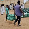 مركز الملك سلمان يوزع أكثر من 800 حقيبة إيوائية